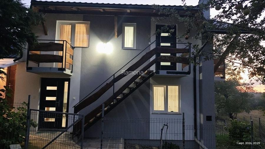 Casă cu 4 camere în Cărbunari