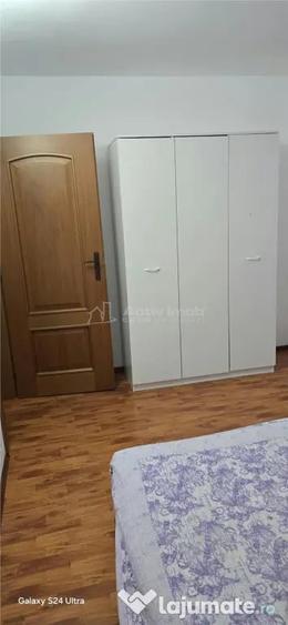 Apartament cu 2 camere decomandat în Micro 11