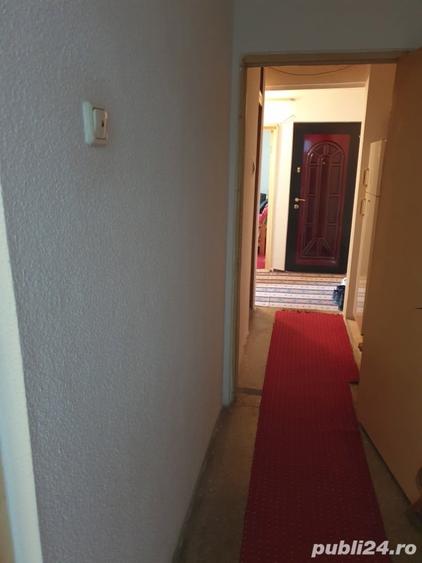 Apartament cu 3 camere decomandat în Steaua