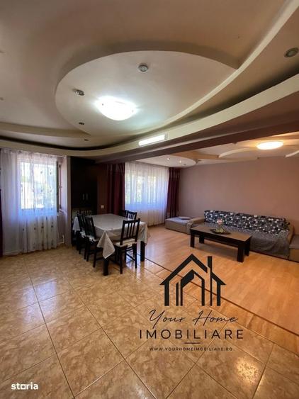 Apartament cu 4 camere decomandat în Central