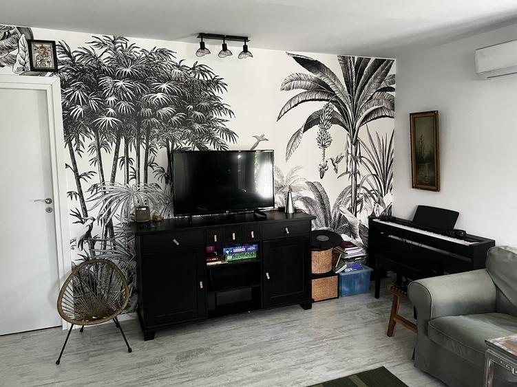 Casă cu 6 camere cu Teren 700 Mp în Corbeanca
