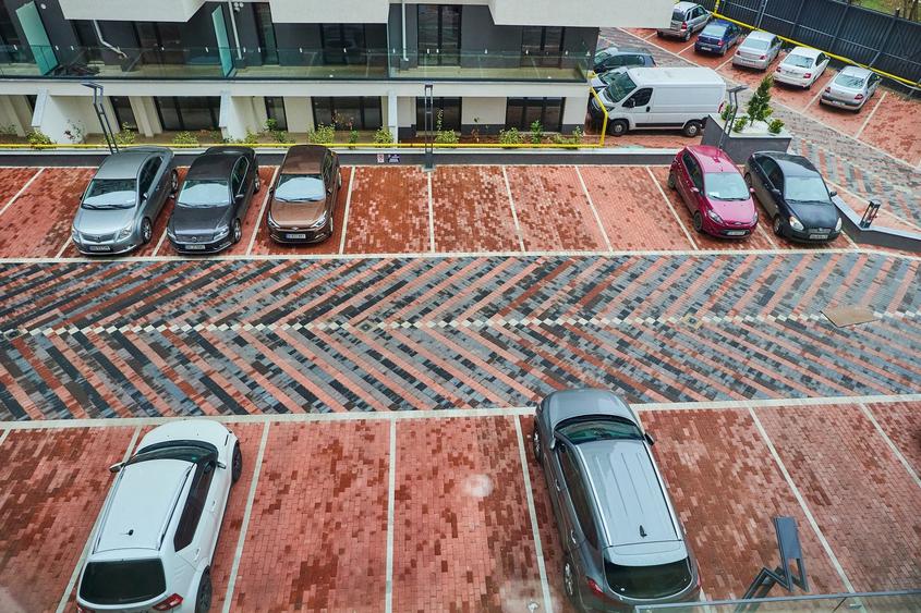 Apartament cu 3 camere în Parcul Carol
