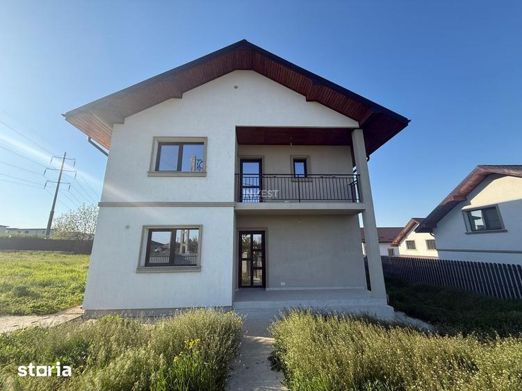 Casă cu 5 camere cu Teren 1100 Mp în Valea Lupului