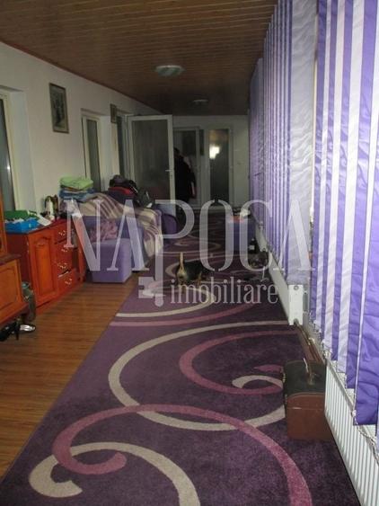 Casă individuală cu 9 camere cu Canalizare în Mărăști