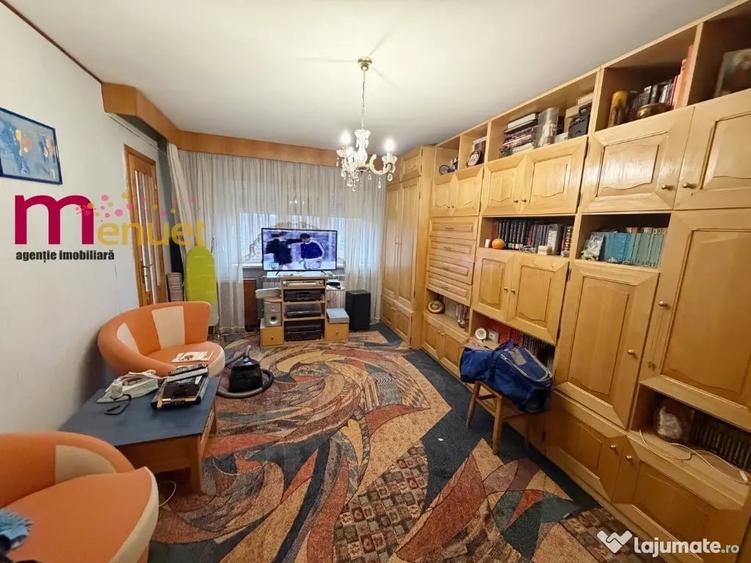Apartament cu 2 camere decomandat în Vest