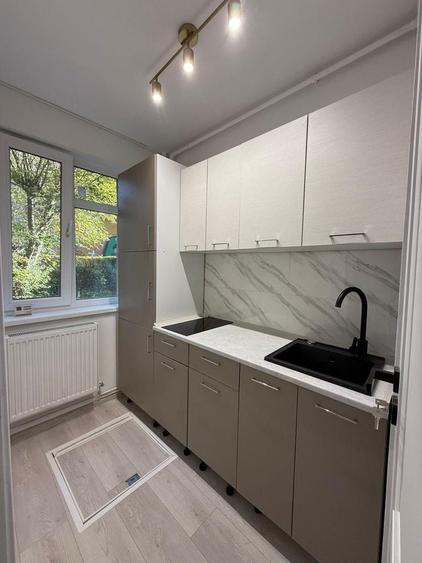 Garsonieră decomandată în Calea București