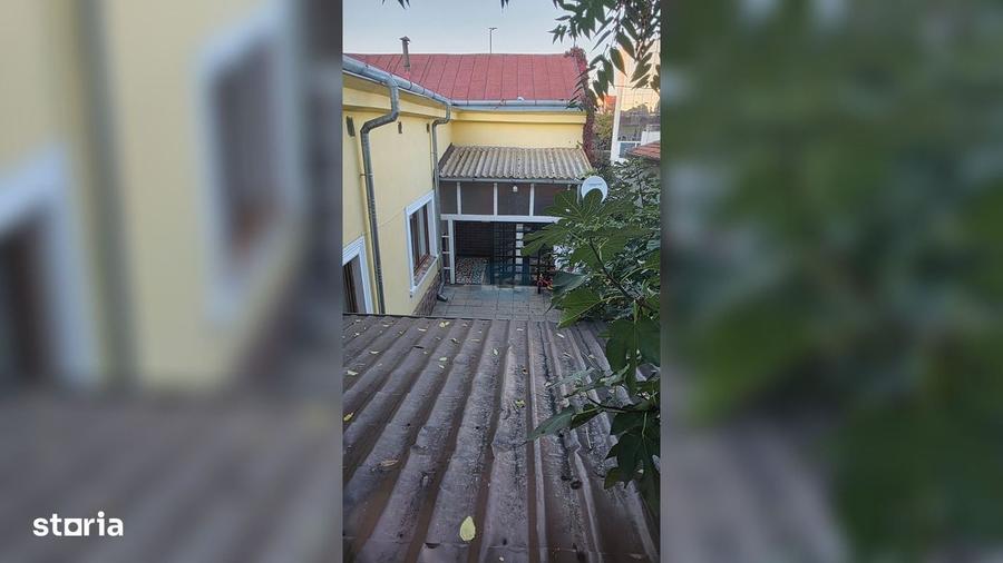Casă cu 4 camere în Ultracentral