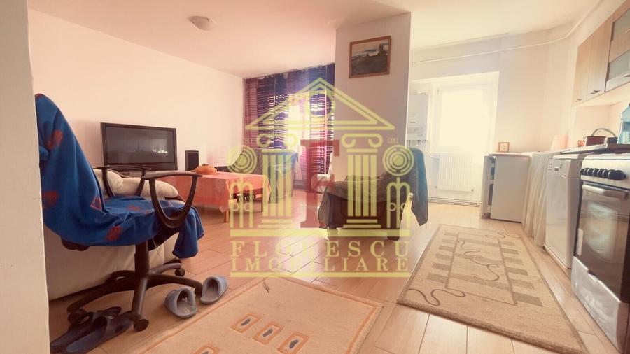 Apartament cu 4 camere decomandat, mobilat în Păcurari