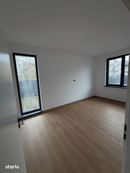 Casă cu 4 camere cu Teren 465 Mp în Sânpetru
