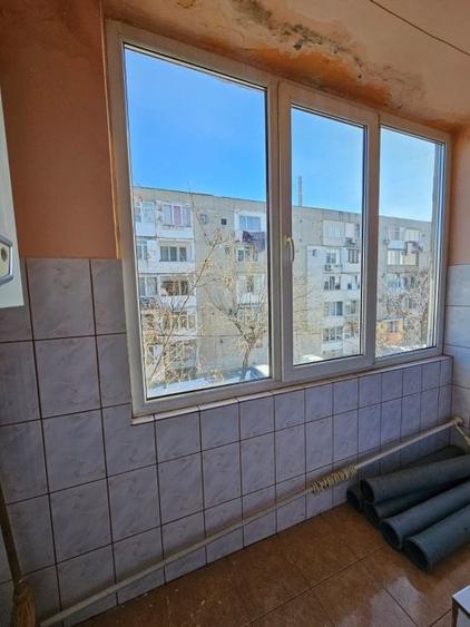 Garsoniera confort 1 ,etaj 2, in apropiere de liceul Nenitescu , 30 mp - 4