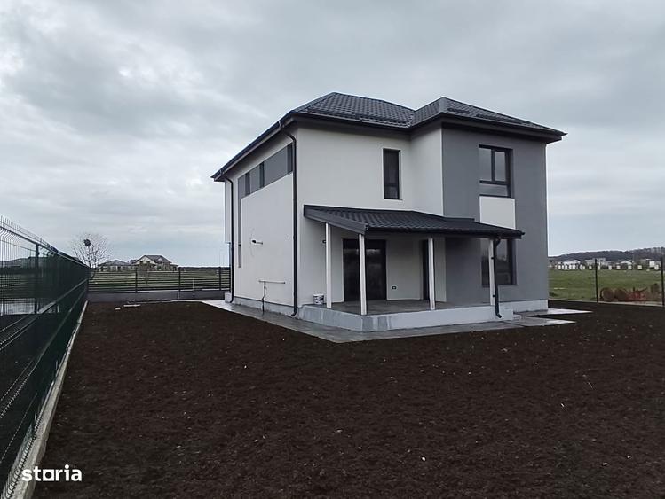 FARA COMISIOANE SUPER LOCATIE CASA 4 CAMERE 3 bai 2 placi la cheie - 12