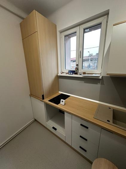 Vatra Luminoasa, Spital Monza - 3