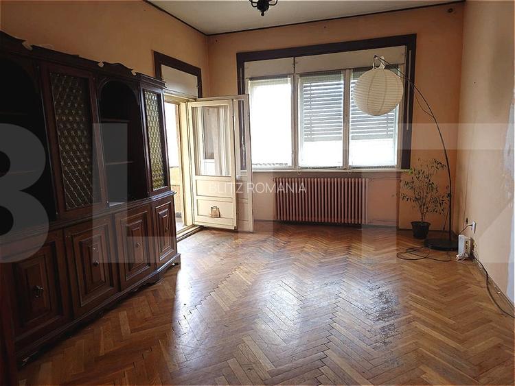 De vanzare - Apartament 4 camere, decomandat 100 mp - Ultracentral, Timisoara