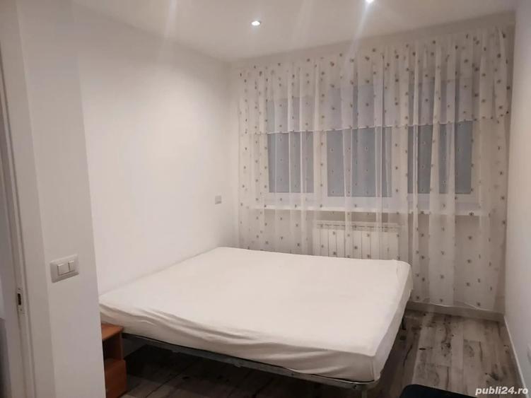 Inchiriez apartament 3 camere, decomandat, etaj 2, Precista - 3