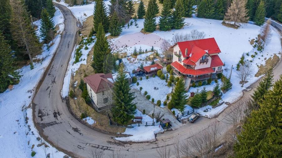 COMISION 0%| Pensiune + Casă de vânzare în Predeal | Business activ | - 1