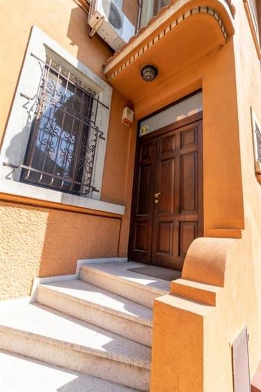 Piata Victoriei | Buzesti | 5 Camere | Curte | Vila Reprezentativa - 20