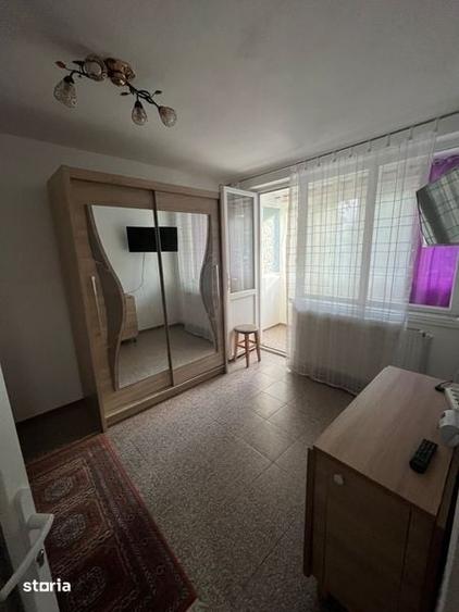 Inchiriez apartament 2 camere, zona 9 mai - 1