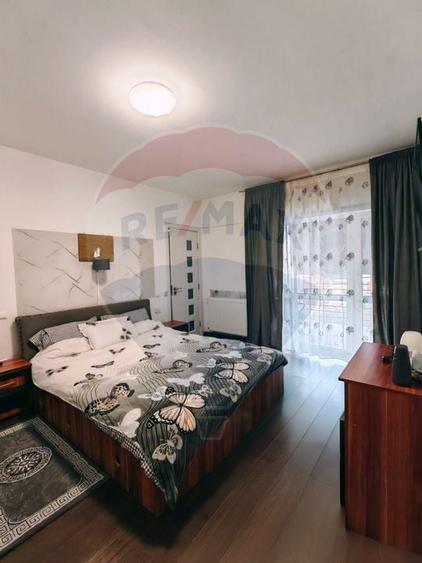 Casă / Vilă cu 4 camere de închiriat - 12