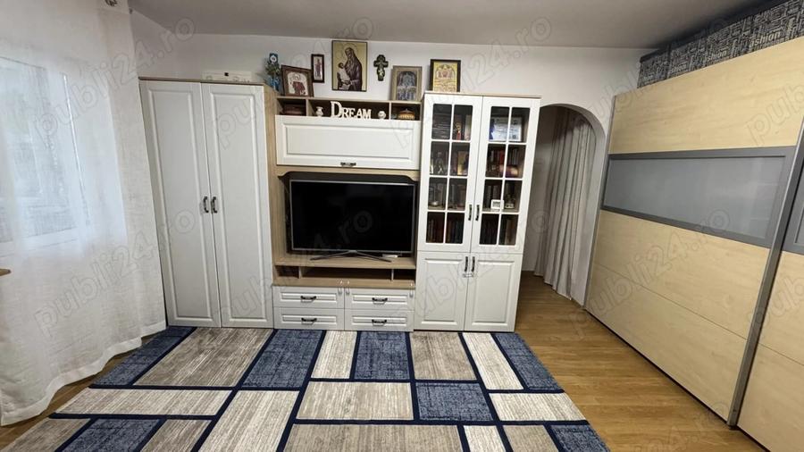 Vand apartament 2 camere semidecomandat - 1