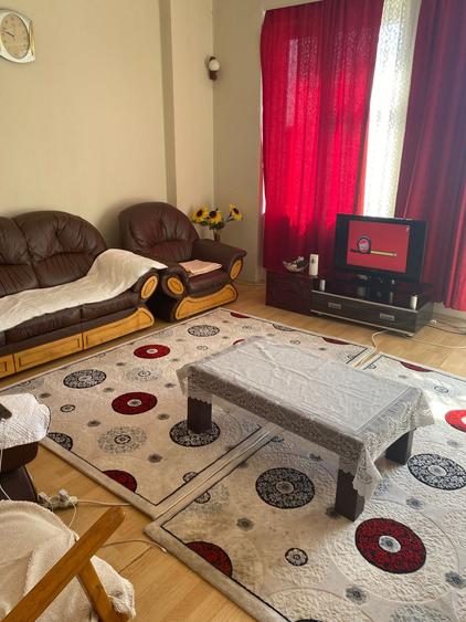 Casa de inchiriat cu 4 camere, zona CENTRALA - 1