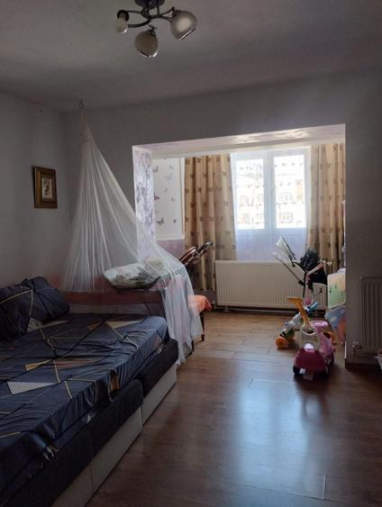 Apartament cu 2 camere decomandat în Burdujeni