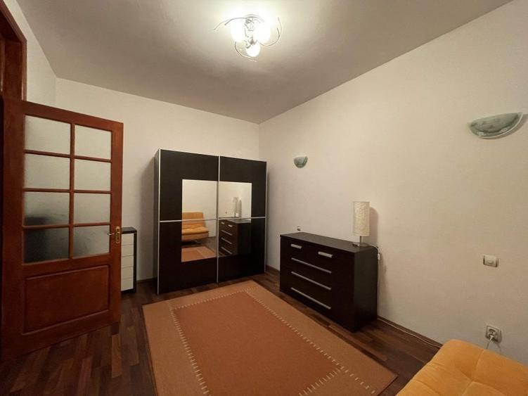 3 cam, 160mp,et.1,bloc privat, ultracentral - 4