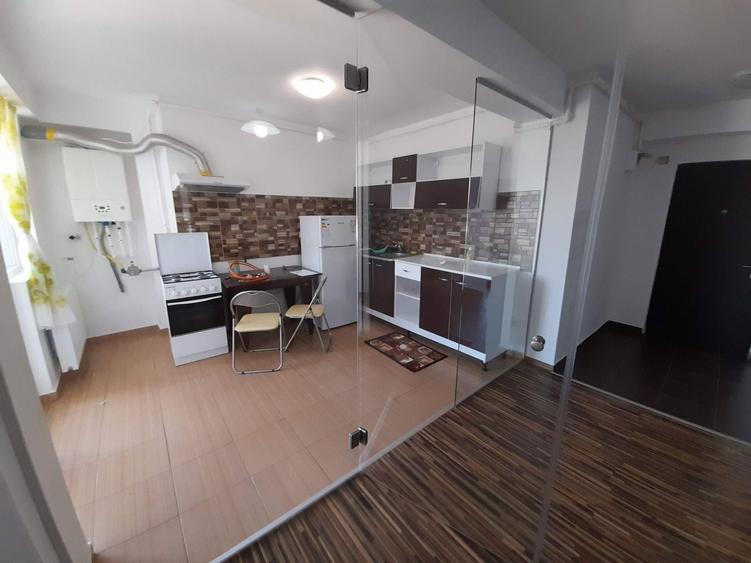 Inchiriez Garsoniera noua , zona Tractorul Mall Coresi - 5