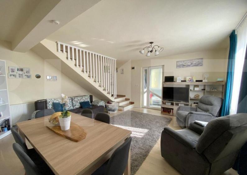 Casa compusa din 2 corpuri, 6 camere, 500 mp teren, Chinteni - 1