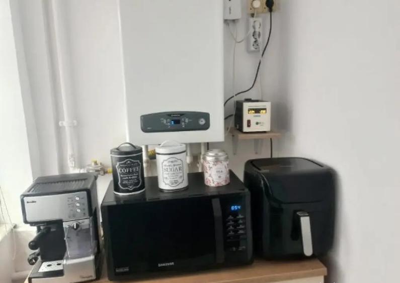 Km 5, decomandat, 2 camere, etaj 3, mobilat, gaze, vanzari Constanta, - 5