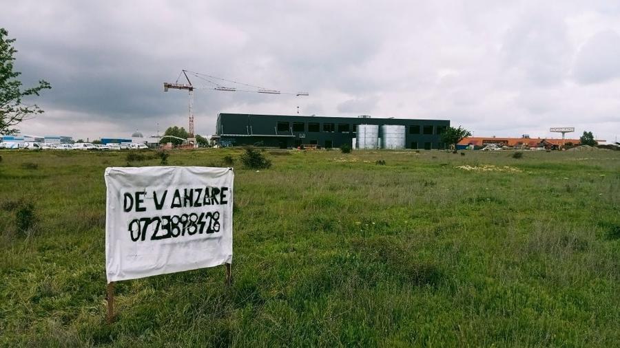 Teren intravilan de vanzare 7000 mp. - 2