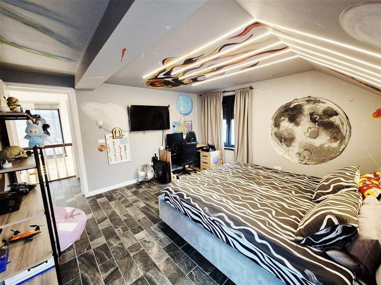 Casa de vanzare cu priveliste frumoasa - 9