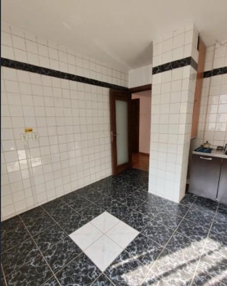 13 Septembrie - Panduri langa spitalul Burghele, parter, nemobilat, 68mp - 7