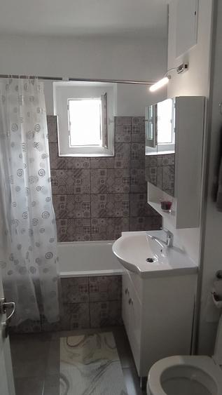 Ap de inchiriat central H-uri  - 2