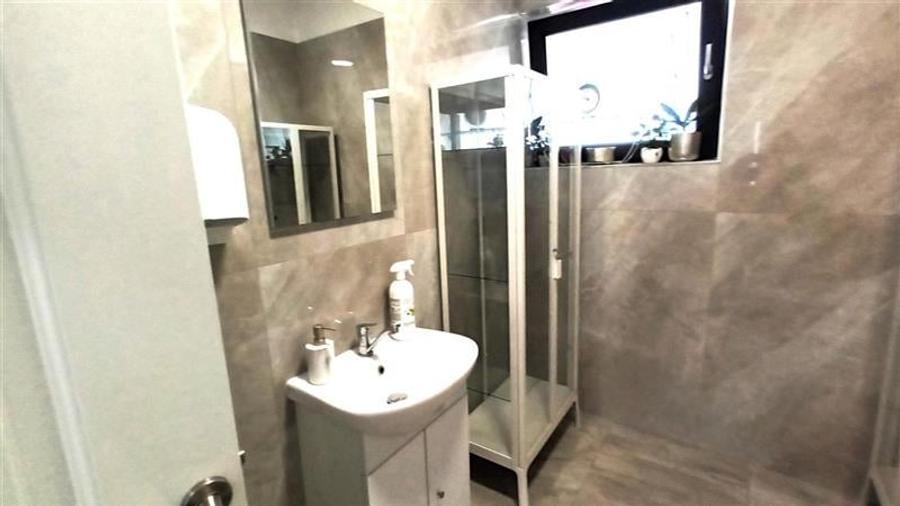 Spatiu 100 mp,ideal cabinete medicale,3 cai de acces,curent trifazic,Tractorul,B - 5