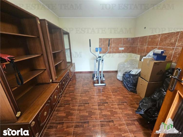 Casa la curte cu garaj dublu langa Padurea Rosu - 1