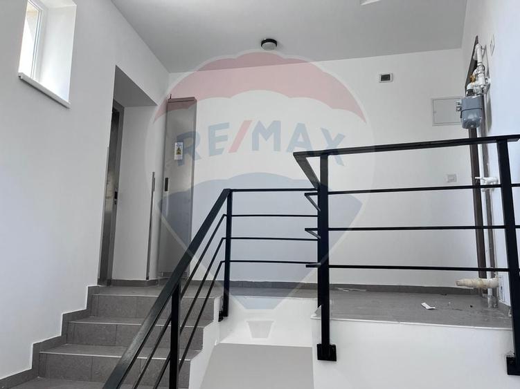 Spațiu de birou NOU -102mp de inchiriat - zona Lizeanu-Stefan cel Mare - 11