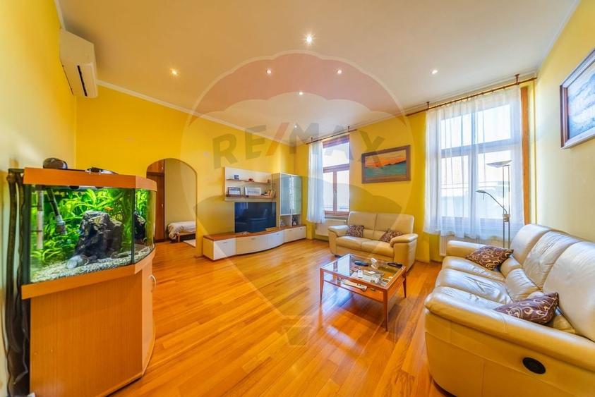 Apartament cu 3 camere de vanzare in zona Ultracentral - 8