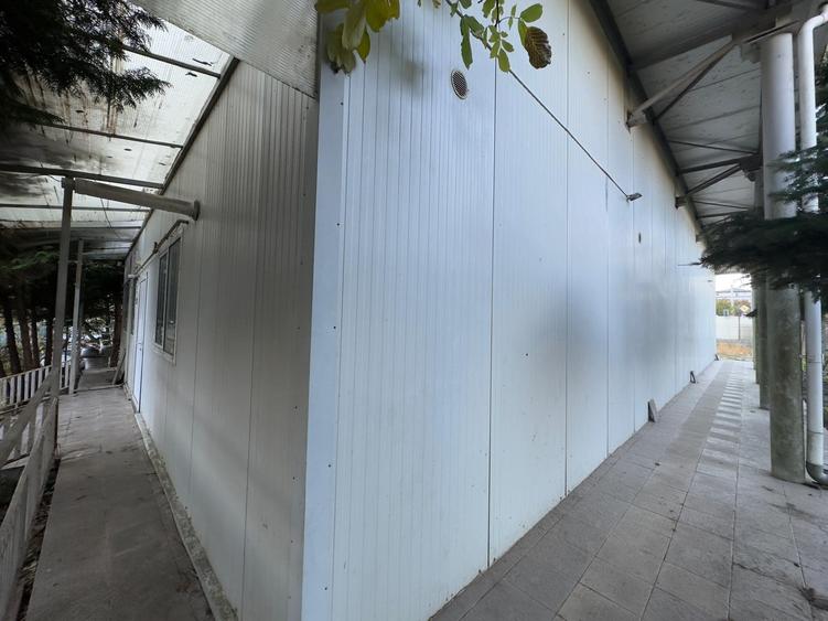 Spatiu/ hala langa intersectie cu Mega Image - sos. Nicolina - 19