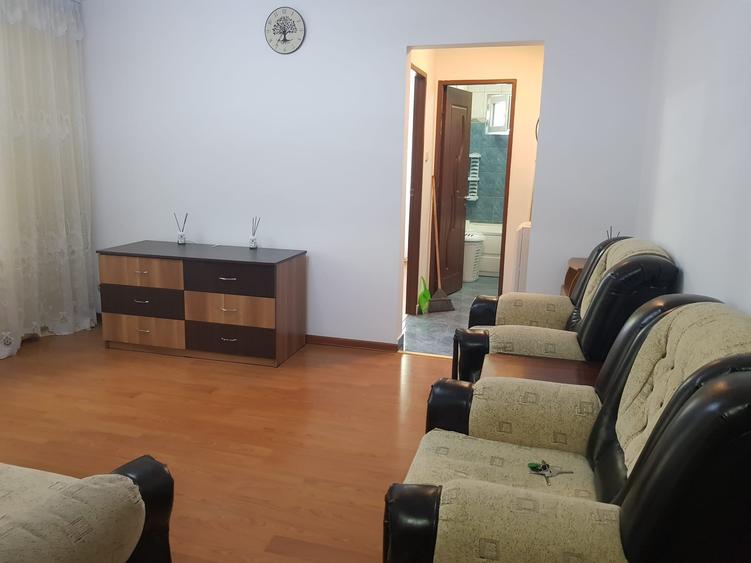 Apartament cu 2 camere semidecomandat în P-ța Reșița