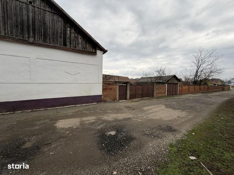 Casa de vanzare cu Teren4319mp Poten?ialViitorPozitieComercial Curtici - 3