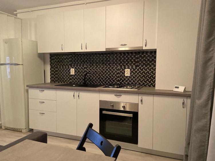 Inchiriez apartament - 4