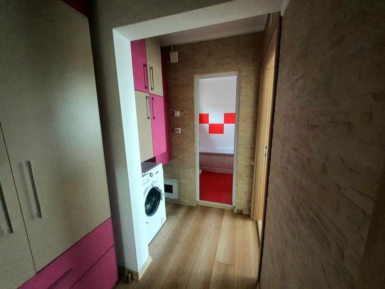 Apartament cu 3 camere, decomandat, zona Tomis III centrala pe gaz - 14