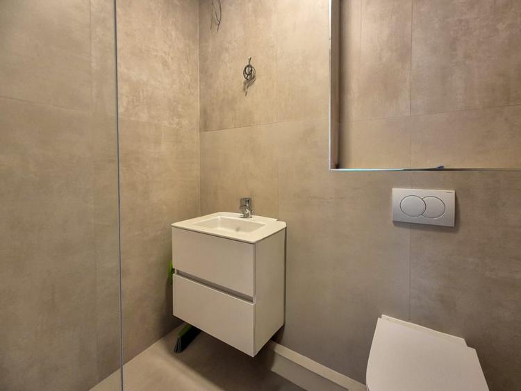 Apartament superfinisat 2 camere/Terasa 12mp /Garaj / strada Cetatii - 6