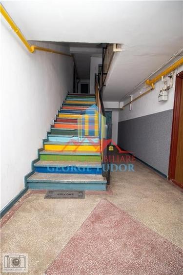 Ap. 3 camere, 51 mp, Aleea Campul cu Flori 3, Bl M49, Sect.6  0% COMISION - 20