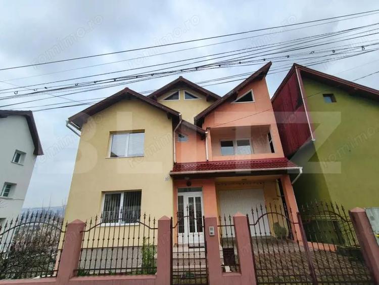 Casa de inchiriat, 7 camere, 230 mp + 415 mp teren, garaj - Gruia - 20