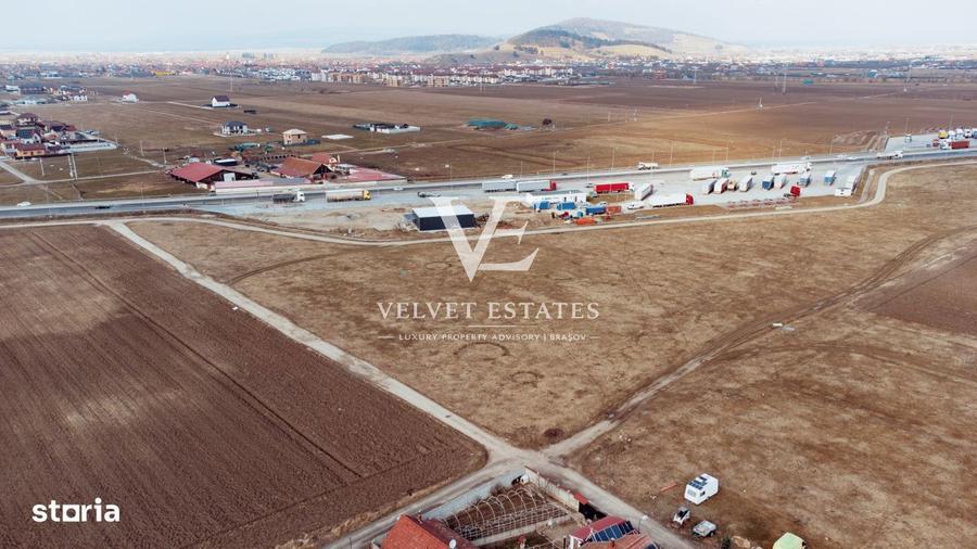 Teren de 9026 mp, în Sânpetru