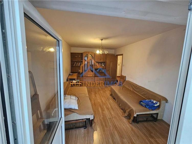 Garsoniera de vanzare, zona Mall Vitan - 4