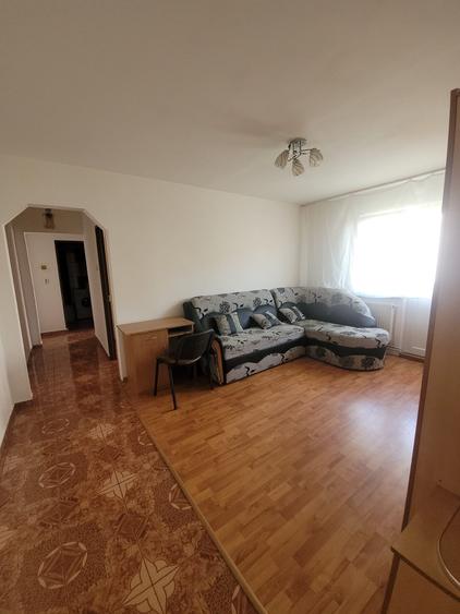 INCHIRIEZ APARTAMENT 3 CAMERE,ETAJ 2 ZONA CALEA DIMBRAVII - 3