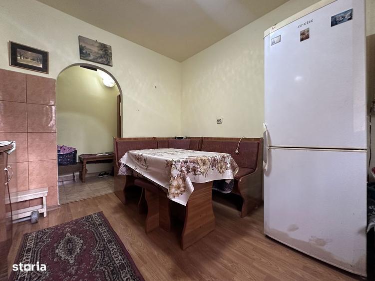 PARTER! Vanzare apartament cu 2 camere in Targovi?te - 2