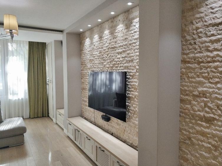 Centru - Apartament lux cu 3 camere, zona Sala Sporturilor - 3